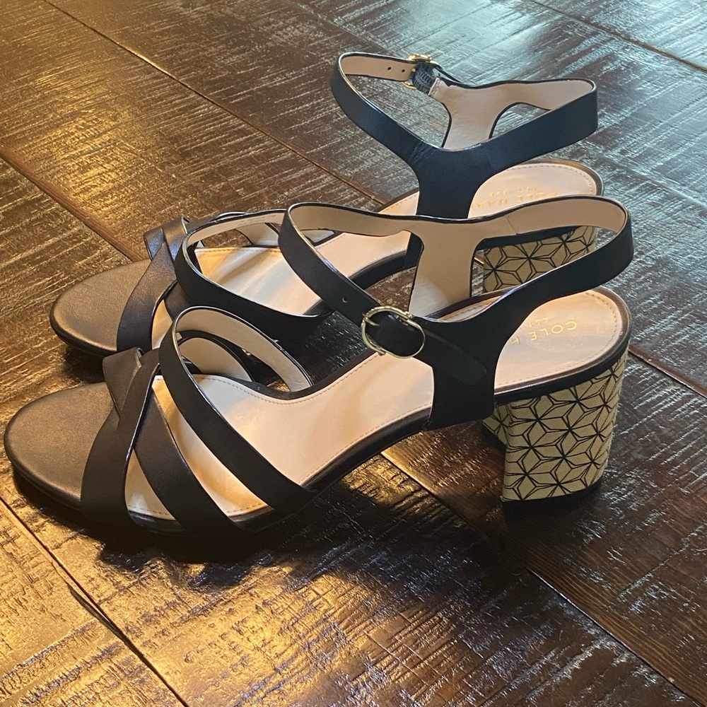 NEW Cole Haan Womens Graphic Block Heel Sandals Size 11